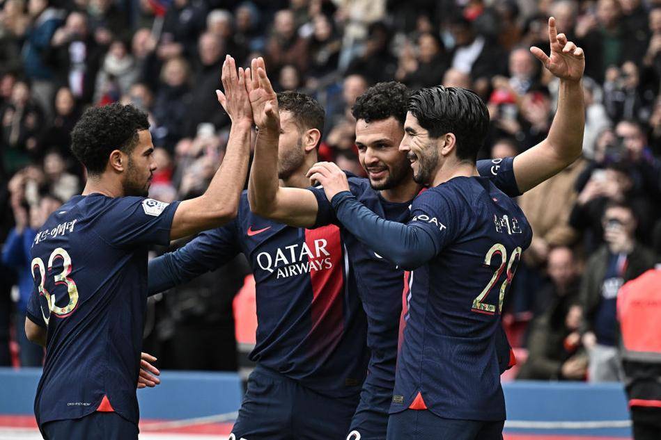 在首周讨伐 在首周讨伐